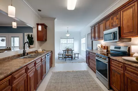 Kitchen - 264 Firetower Rd, Dickson, TN 37055 photo 1 of 4