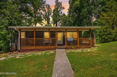 2106 Hickory Manor Rd, Sevierville, TN 37862