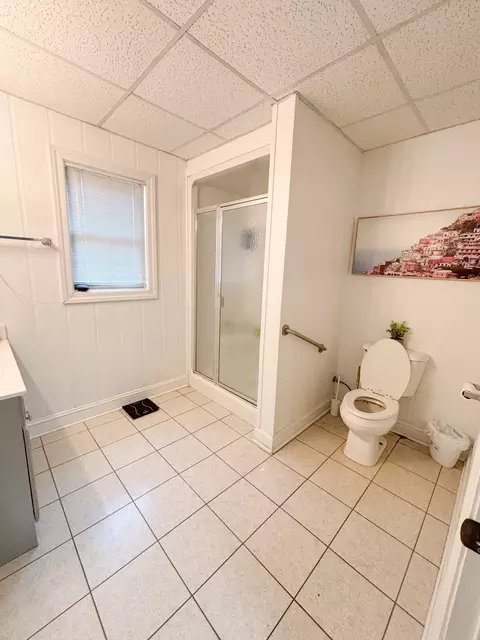 Bath - 410 Eells St, Loretto, TN 38469 photo 3 of 3
