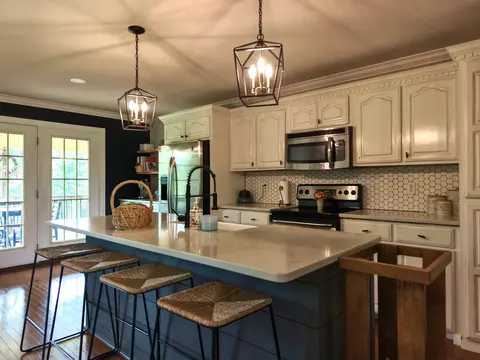 Kitchen - 410 Eells St, Loretto, TN 38469 photo 4 of 5