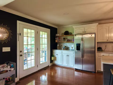 Entry Way - 410 Eells St, Loretto, TN 38469 photo 4 of 6