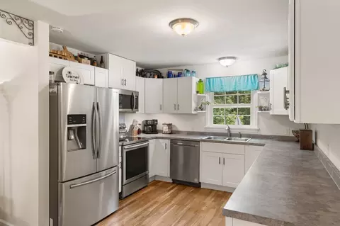 Kitchen - 269 Pleasant Ridge Rd, Goodspring, TN 38460 photo 2 of 2