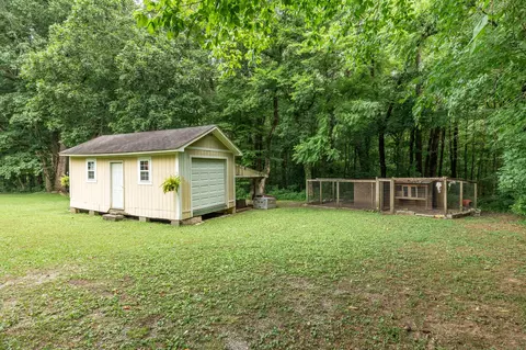 Exterior - 269 Pleasant Ridge Rd, Goodspring, TN 38460 photo 6 of 9