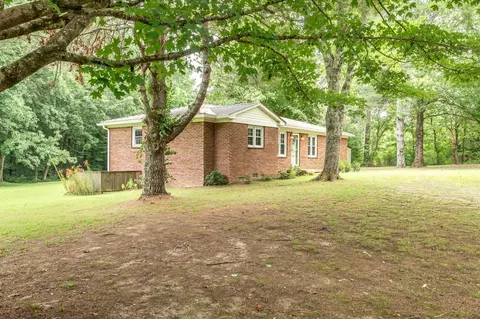 Exterior - 269 Pleasant Ridge Rd, Goodspring, TN 38460 photo 4 of 9
