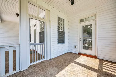 Exterior - 109 Hillside Dr, Dickson, TN 37055 photo 6 of 15