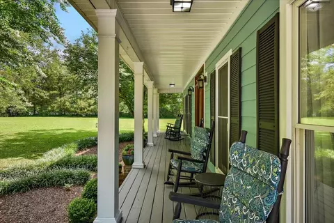 Exterior - 3228 E Compton Rd, Murfreesboro, TN 37130 photo 2 of 10