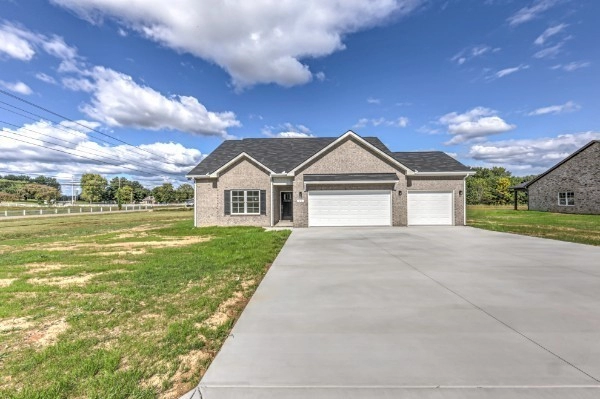 Exterior - 21 Bartow St, Decherd, TN 37324 photo 2 of 3
