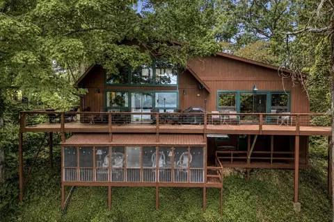 484 Bridgeview Pl, Smithville, TN 37166