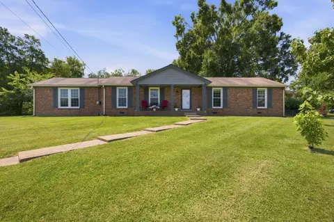 709 Harpeth Pkwy W, Nashville, TN 37221