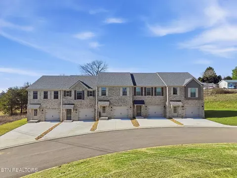 8938 Keenberg Ln, Knoxville, TN 37931