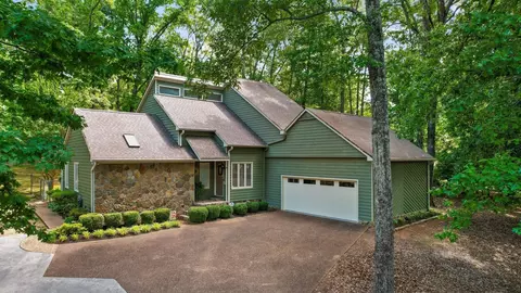 8838 Finney Point Dr, Ooltewah, TN 37363