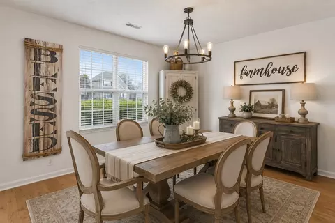 Dining - 5056 Tabitha St, Murfreesboro, TN 37129 photo 1 of 2