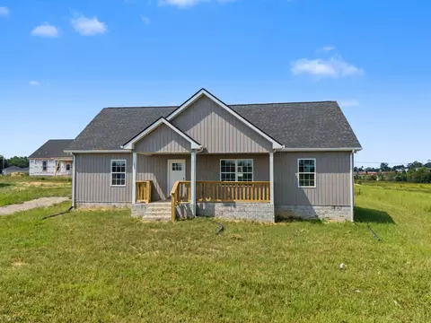 137 Martha Cir, Lafayette, TN 37083