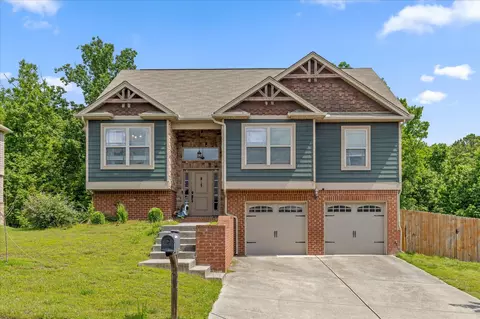 1095 Longo Dr, Soddy Daisy, TN 37379