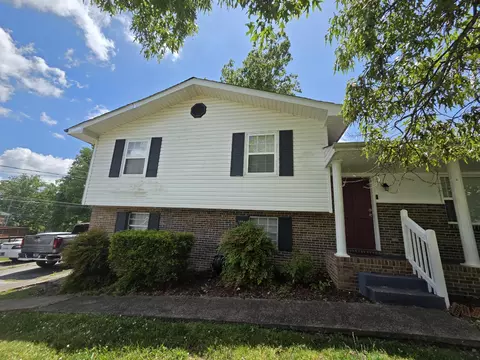 8203 Cicero Trl, Chattanooga, TN 37421