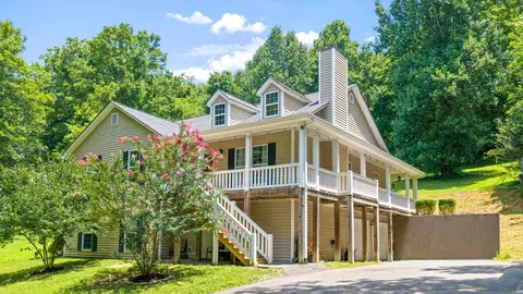 1210 Buckeye Rd, Fayetteville, TN 37334
