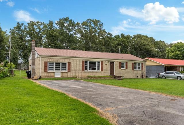 451 Carman Ave, New Johnsonville, TN 37134