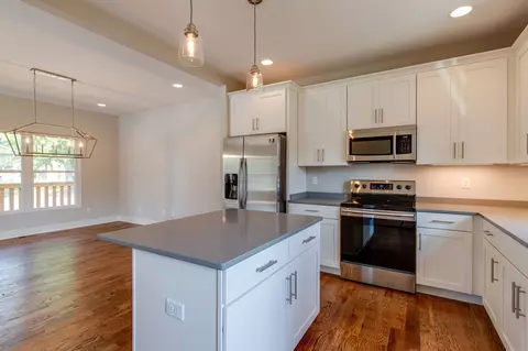 2214 14th Ave N, Nashville, TN 37208