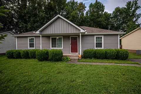 419 Woodale Dr, Clarksville, TN 37042