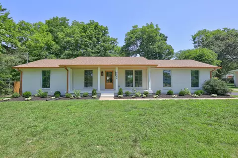 7444 Highway 70 South S, Nashville, TN 37221