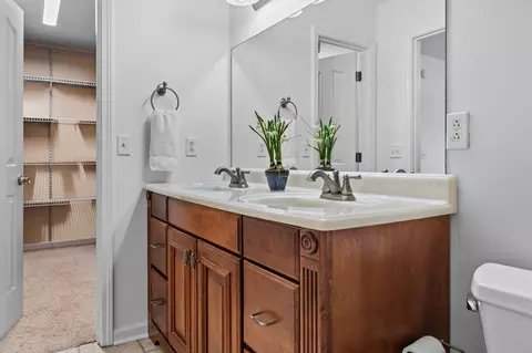 Bath - 2735 Roscommon Dr, Murfreesboro, TN 37128 photo 3 of 5