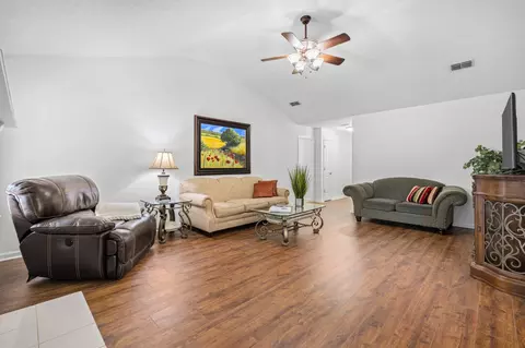 Living - 2735 Roscommon Dr, Murfreesboro, TN 37128 photo 1 of 5