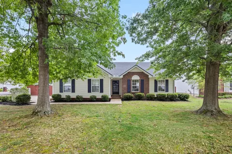 Exterior - 2735 Roscommon Dr, Murfreesboro, TN 37128 photo 12 of 14