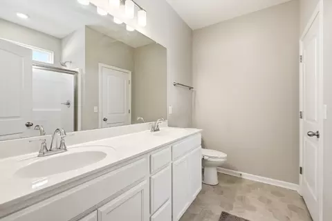 Bath - 325 Ruby Cate Way, Murfreesboro, TN 37128 photo 1 of 2