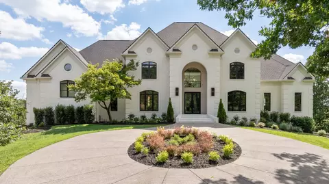 1219 Beech Hill Rd, Brentwood, TN 37027