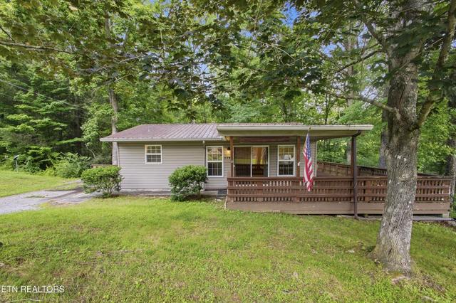 578 Retreat Dr, Crossville, TN 38572
