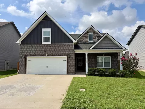1132 Christian James Dr, Clarksville, TN 37043