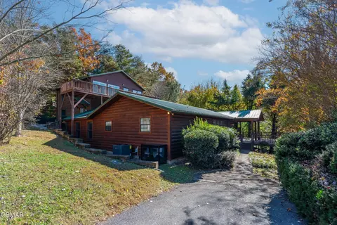 3588 Four Seasons Ln, Sevierville, TN 37862