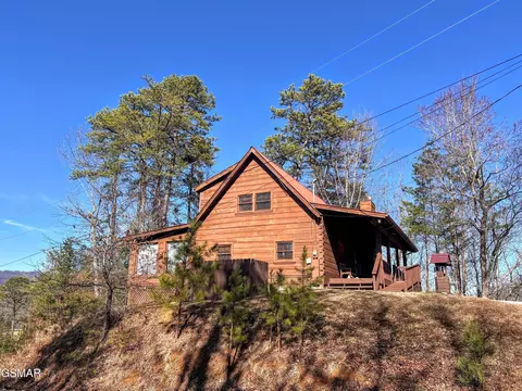 3125 Clearview Rd, Sevierville, TN 37862