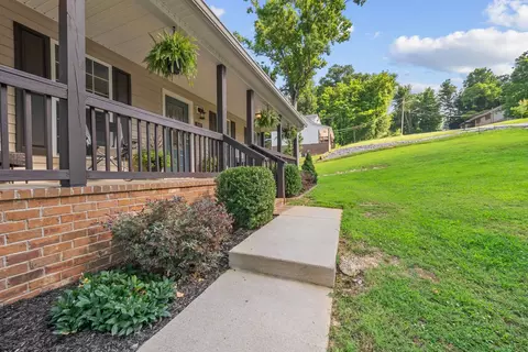 541 Skyline Dr S, Lewisburg, TN 37091