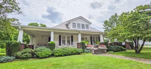 303 E Main St, Decherd, TN 37324 photo 2