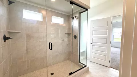 Bath - 4912 Kai Dr, Murfreesboro, TN 37129 photo 3 of 4