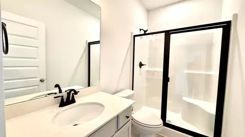 Bath - 4912 Kai Dr, Murfreesboro, TN 37129 photo 1 of 4