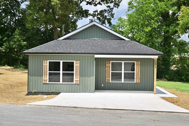1575 Strawberry Ln NE, Cleveland, TN 37311