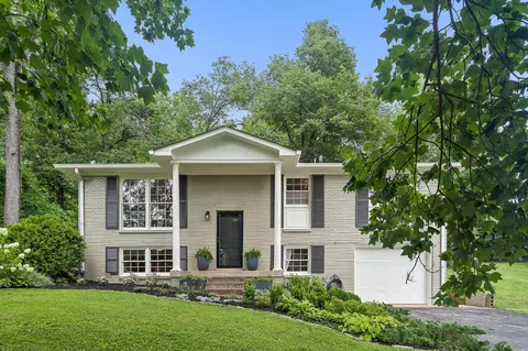 154 Lake Park Dr, Nashville, TN 37211