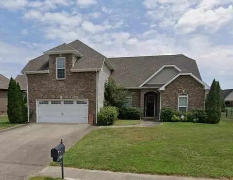 1057 Willow Cir, Clarksville, TN 37043