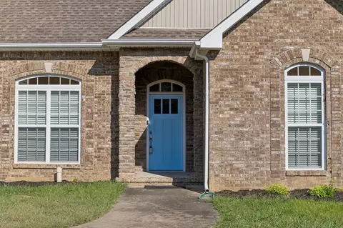 1057 Willow Cir, Clarksville, TN 37043