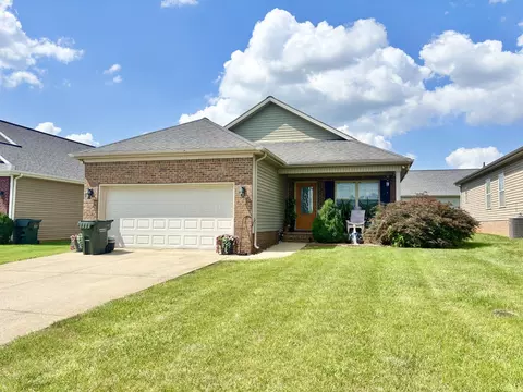 102 Saddlebrooke Ct, Hopkinsville, KY 42240