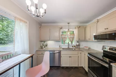 Kitchen - 204 Timberlake Dr, Springfield, TN 37172 photo 1 of 2