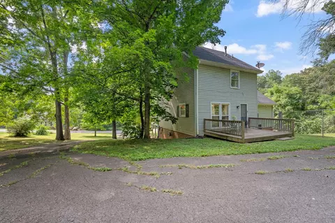 Exterior - 204 Timberlake Dr, Springfield, TN 37172 photo 4 of 5