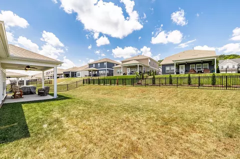 Exterior - 137 Cavalcade Loop, Gallatin, TN 37066 photo 9 of 13