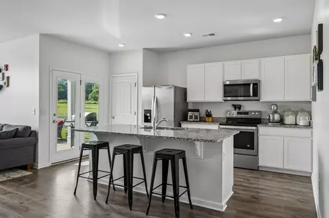 432 Lauren Ln, Chapel Hill, TN 37034