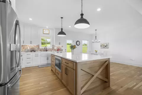 Kitchen - 5675 Minnis Rd, Springfield, TN 37172 photo 10 of 10