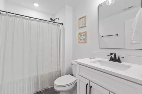 Bath - 5675 Minnis Rd, Springfield, TN 37172 photo 4 of 4