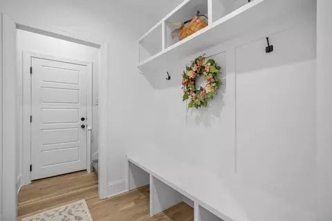 Entry Way - 5675 Minnis Rd, Springfield, TN 37172 photo 3 of 4
