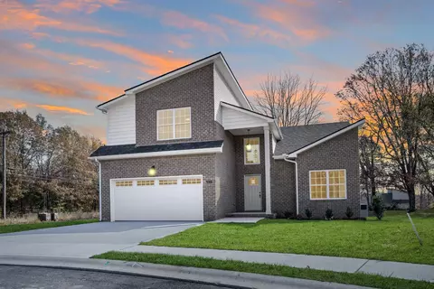 533 N Halifax Ct, Clarksville, TN 37040